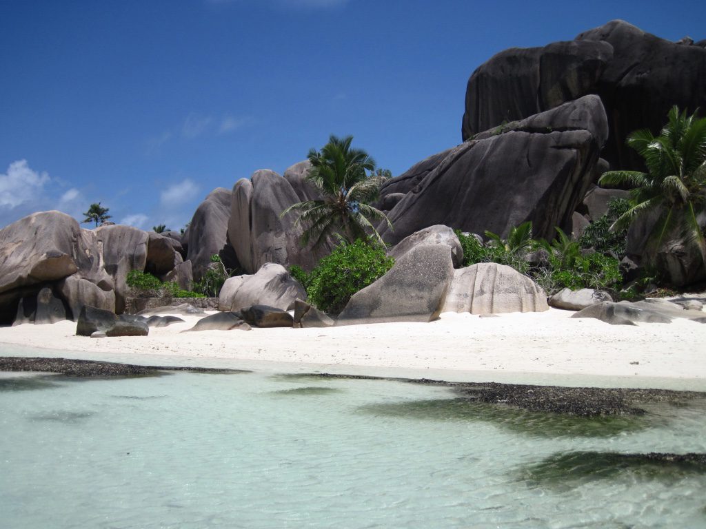 Seychelles luxury yacht sailing